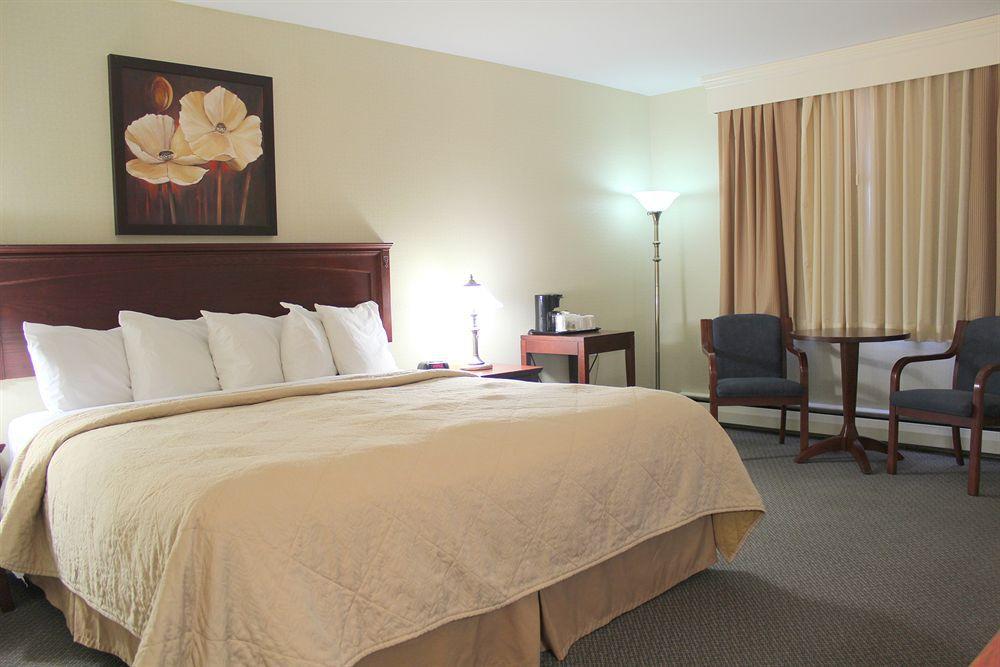 Quality Inn Mont-Laurier Ngoại thất bức ảnh