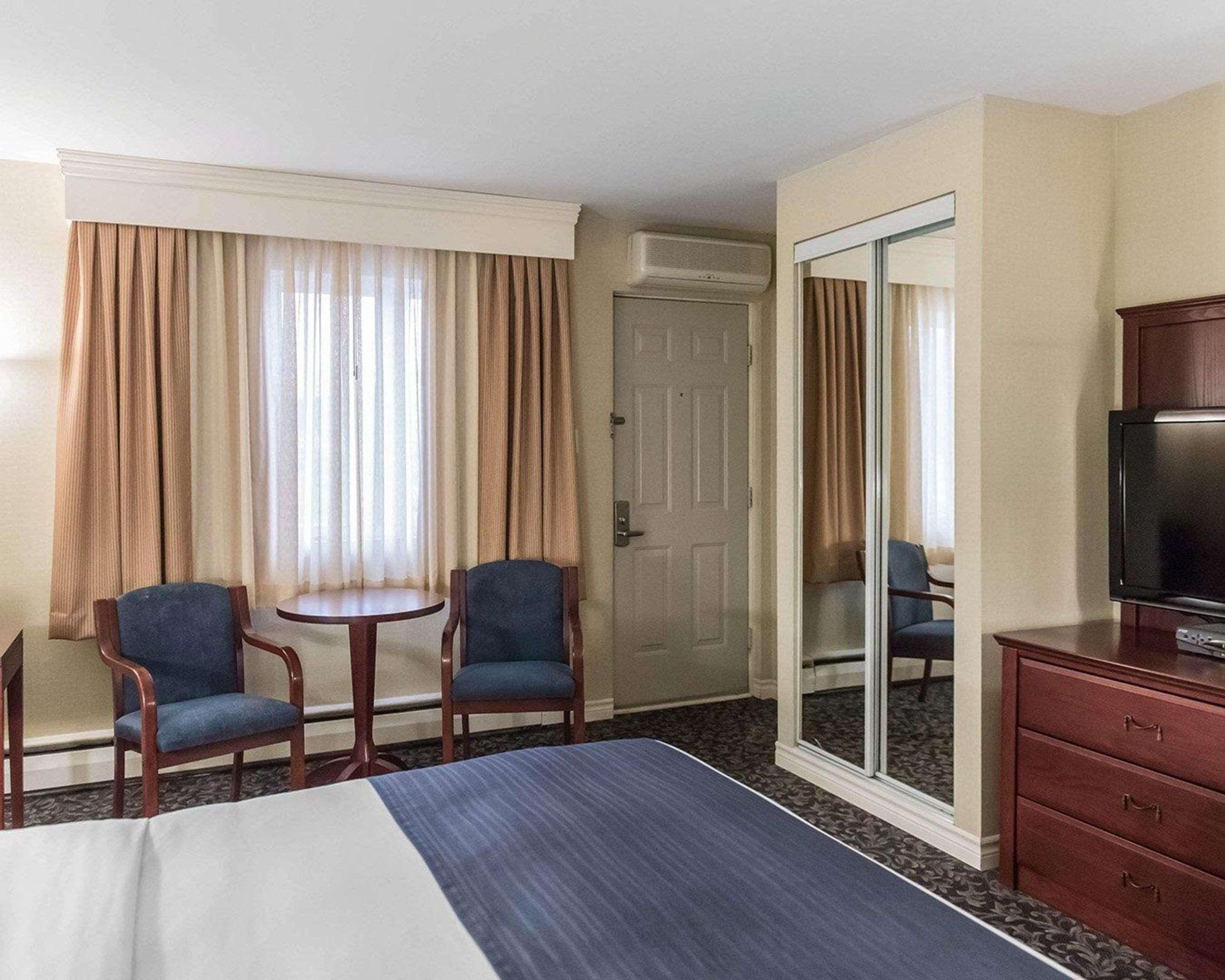 Quality Inn Mont-Laurier Ngoại thất bức ảnh