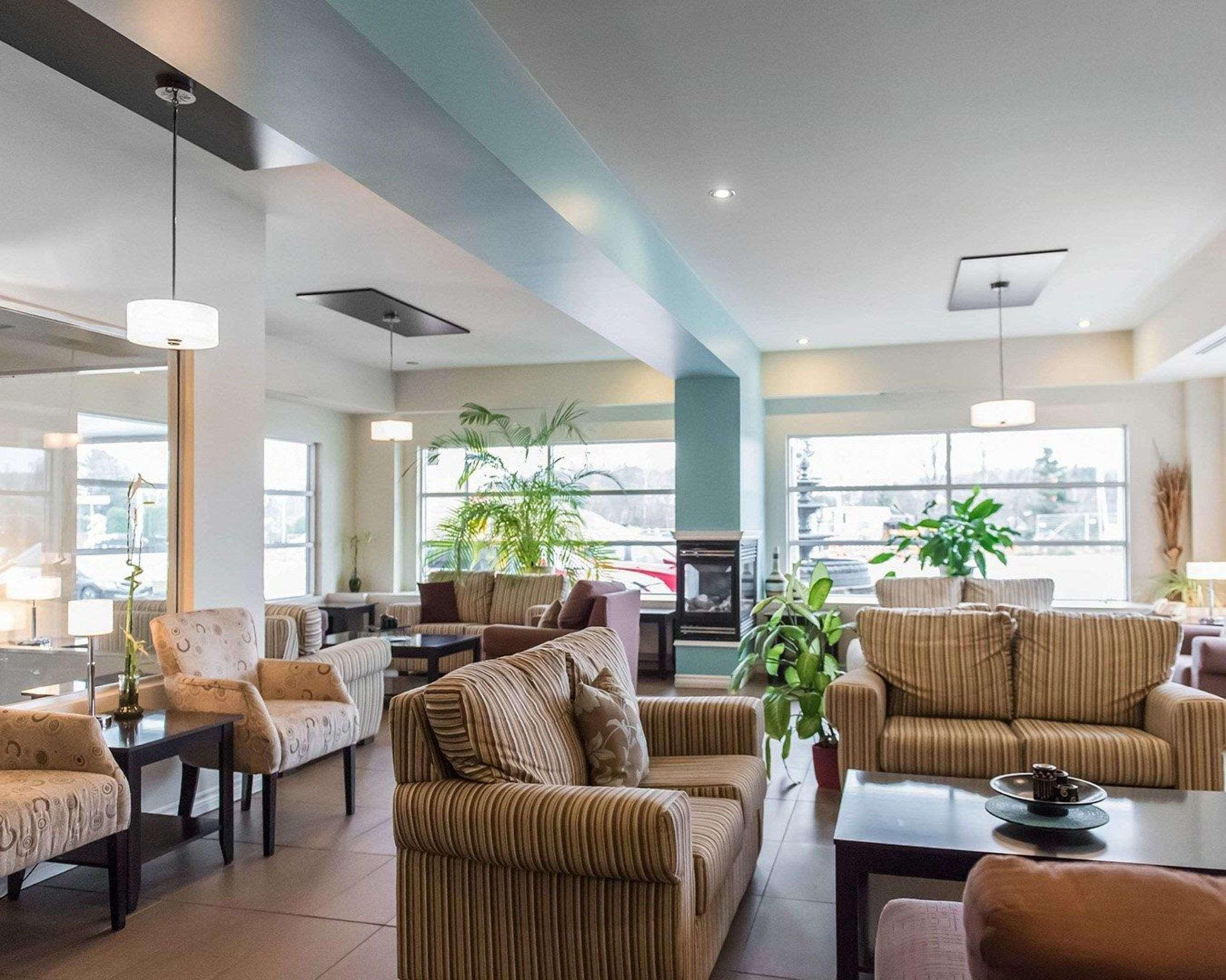 Quality Inn Mont-Laurier Ngoại thất bức ảnh