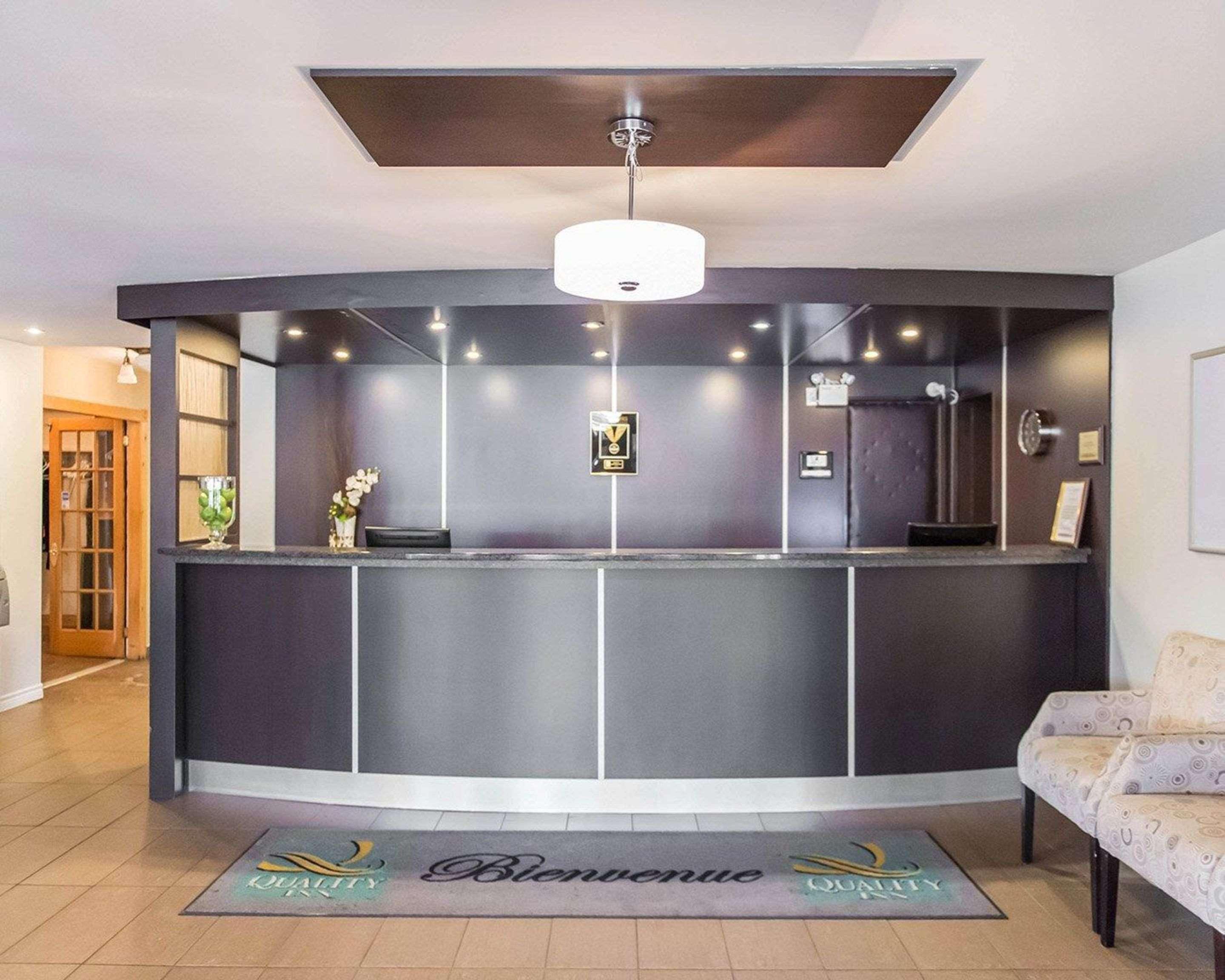 Quality Inn Mont-Laurier Ngoại thất bức ảnh
