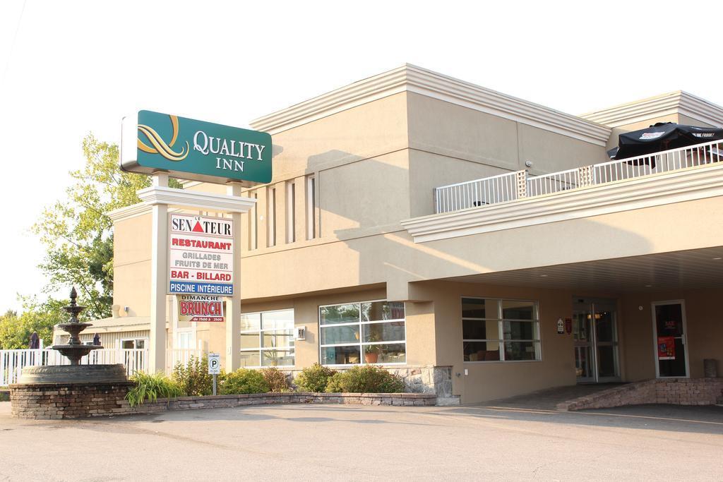 Quality Inn Mont-Laurier Ngoại thất bức ảnh