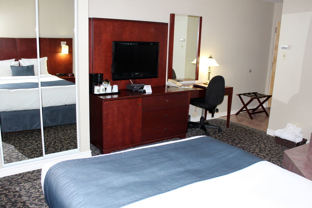 Quality Inn Mont-Laurier Ngoại thất bức ảnh