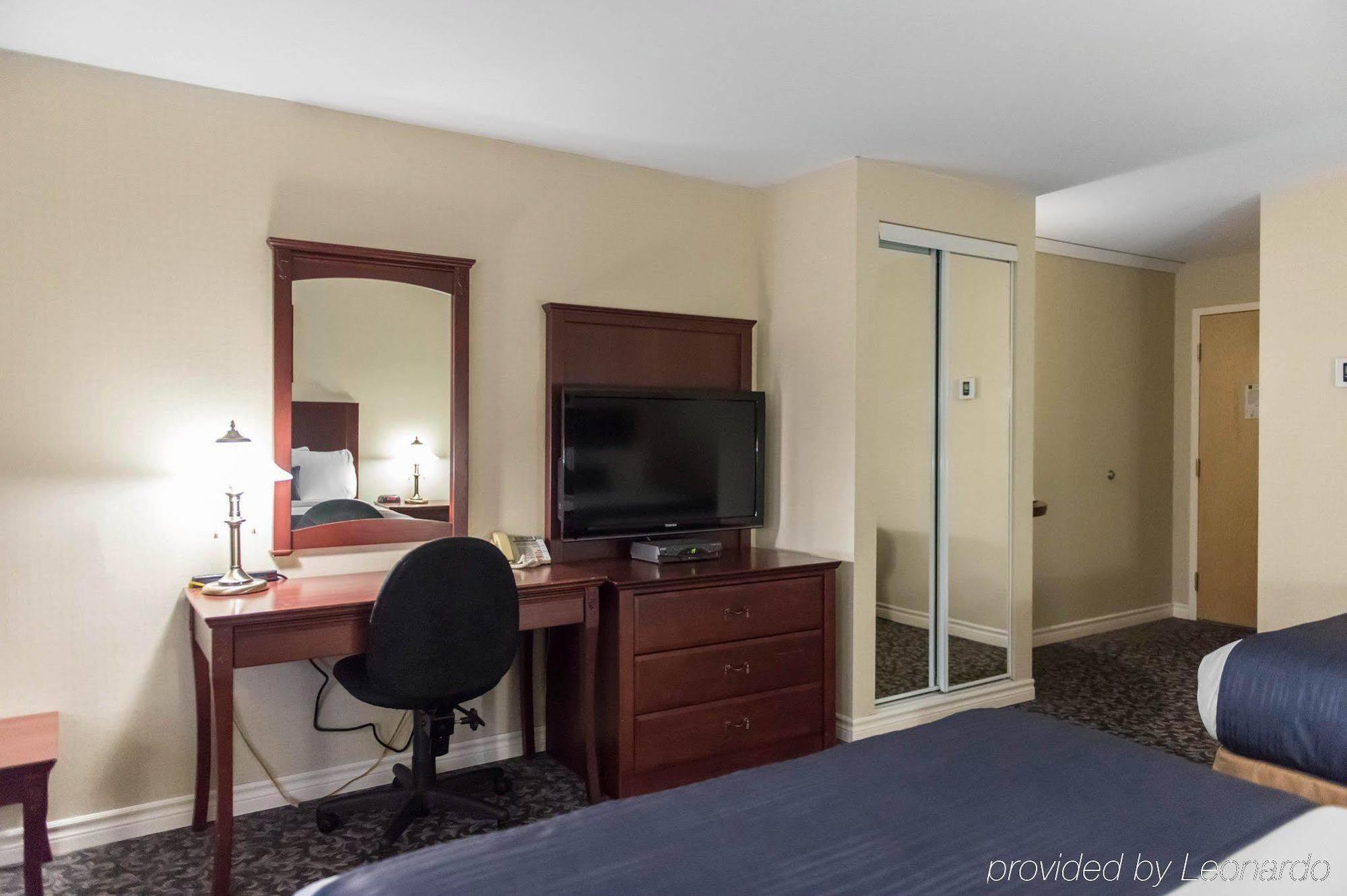 Quality Inn Mont-Laurier Ngoại thất bức ảnh
